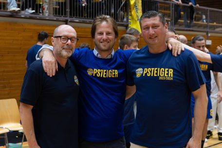 Drei Mondorfer Erfolgsgaranten: Trainer Bob Adam, Teammanager Max Reuter und Präsident Yves Braun