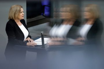 Deutschland / Faeser verurteilt Blockade von Göring-Eckardts Dienstwagen