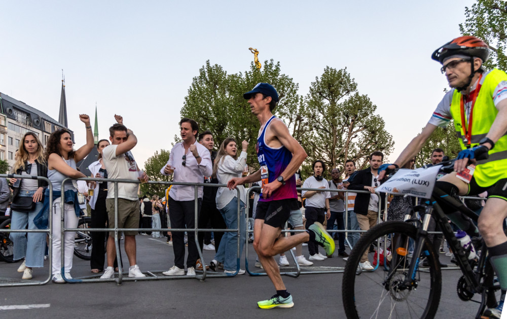 17. ING Night Marathon / Scheller und Schank auf dem Podium
