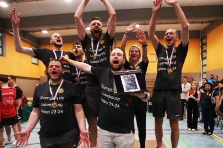 Tischtennis / Hostert/Folschette ringt Berburg im „Golden Match“ nieder und holt das Double