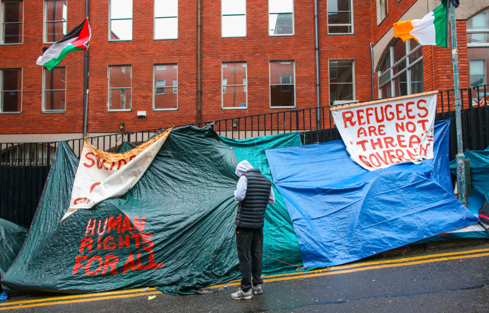 Irland / Zeltstädte in Dublin: Die Zuwanderungskrise wird politisch immer toxischer