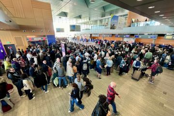 Flughafen-Chaos / Wackelkontakt für massive Verspätungen verantwortlich