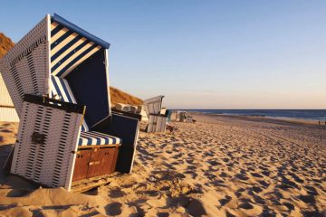 Sylt / Weitere rechtsextreme Vorfälle: Frau auf Straße attackiert und verletzt