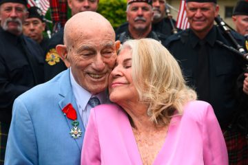 Frankreich / 100-jähriger US-Veteran heiratet 96-Jährige nach D-Day-Feiern in der Normandie