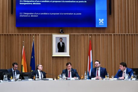 Editorial / Das Trauerspiel von Esch: Der Fall Knaff und seine Konsequenzen