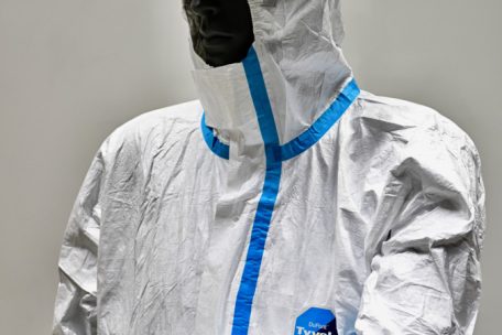 Ein Schutzanzug aus Tyvek