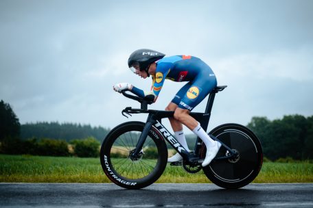 Radsport / Wenzel überrascht im Regen von Harlingen, Kluckers siegt bei der Elite