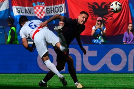 Fußball-Europameisterschaft / Favoriten, Underdogs, Modus: Hingucker im Vorrundenfinale