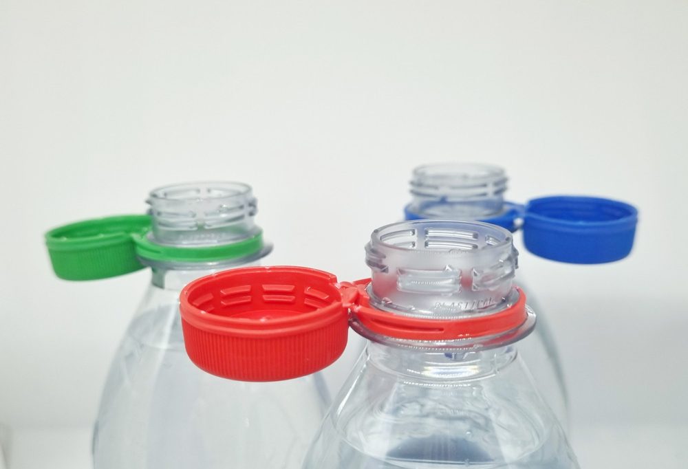 Umweltschutz  / Der „Bleibt-dran-Deckel“ spaltet die Gemüter