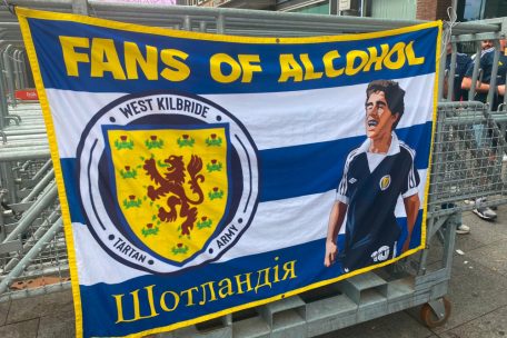 Die Fahne von Schottland-Fan Clark Gillies