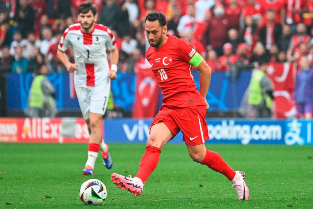 Fußball-Europameisterschaft / Wo alles begann: Calhanoglu will „gesamte Türkei“ glücklich machen