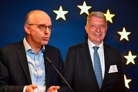 Forum / Luc à côté de l’Histoire et Fernand à côté de la plaque