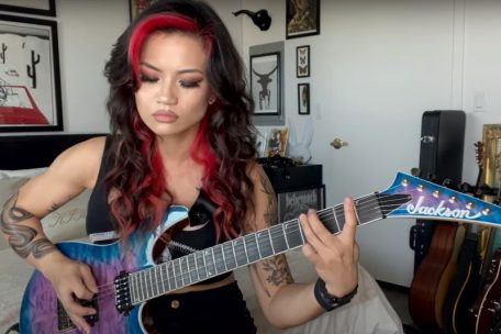 Portrait / Kiki Wong, nouvelle guitariste en tournée avec les Smashing Pumpkins