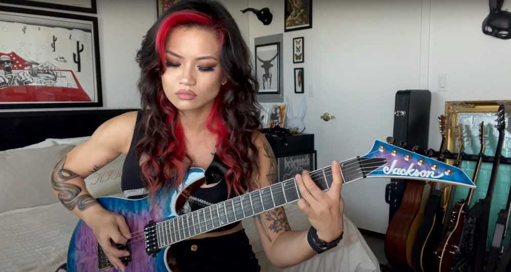 Portrait / Kiki Wong, nouvelle guitariste en tournée avec les Smashing Pumpkins