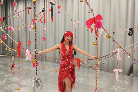 C&eacute;lin Jiang dans le pavillon luxembourgeois &agrave; Venise