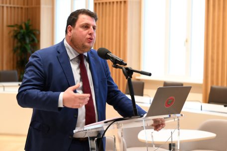 Der Politflüsterer / Léon Gloden mag Toto