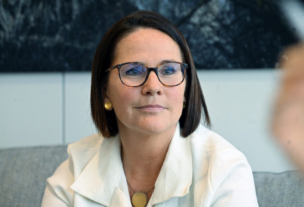 Luxemburg / Wegen Tibiafraktur: Yuriko Backes muss ihre Aufgaben aus der Ferne ausüben