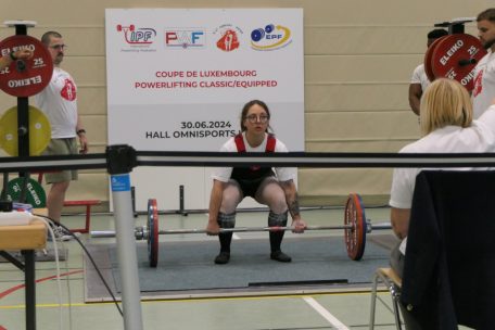 Margault Sacré erzielte bei ihrem ersten Wettkampf fast einen neuen Rekord