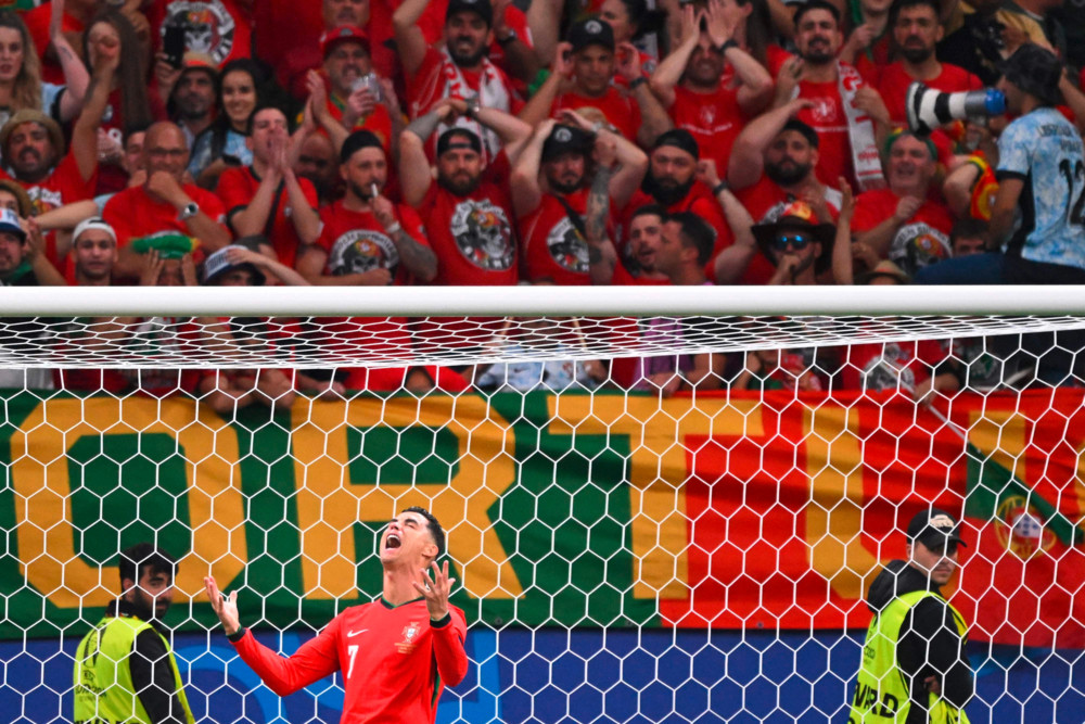 EM-Viertelfinale  / Erst geheult, dann gebrüllt: „CR7“ erklärt Mbappé den „Krieg“