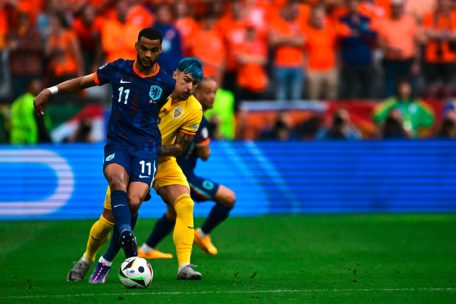 EM / „Wie Robben früher“: Gakpo der Held bei Oranje