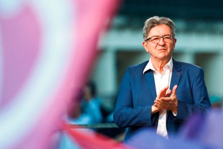 Jean-Luc Mélenchon a estimé que le président de la République avait „le devoir d'appeler le Nouveau Front populaire à gouverner“