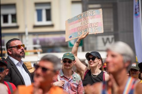 Politische Botschaften bei der Pride