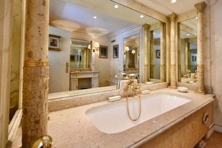 Auch dieses Badezimmer steht erstmals Besuchern offen