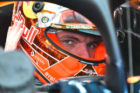 Forme / McLaren und Hamilton lassen Verstappen Feuer spucken