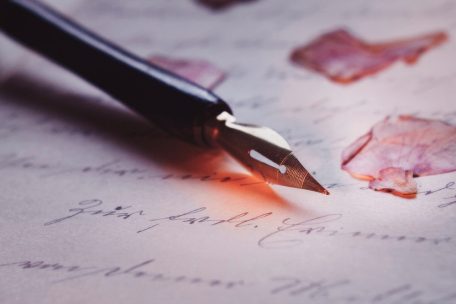 Leserforum / A la recherche des origines de la „stratégie de la cravate“ des extrêmes droites