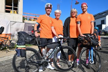 Fotogalerie / Die „Suedelbridder“ sammeln Spenden für den guten Zweck
