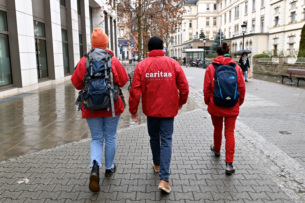 Medienbericht / Caritas richtet Krisenkomitee ein – Gehälter sollen bald auf Mitarbeiter-Konten ankommen