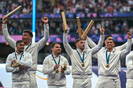 Erstes Gold / Frankreich feiert Rugby-„Umschüler“ Dupont