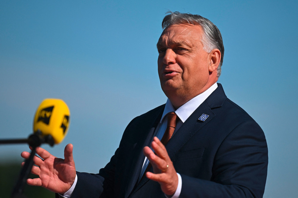 Westbalkan / Hochverschuldetes Ungarn vergibt großzügig Kredite