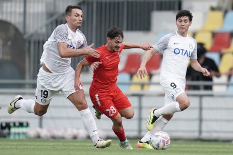 Conference League / 6.000 km, 20.000 Zuschauer und 40 Grad: D03 muss einmal durch die kasachische Hölle