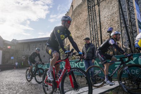 Radsport / Der Einzelkämpfer: Alex Kirsch vor seinem Start über die Besonderheiten des Olympia-Rennens