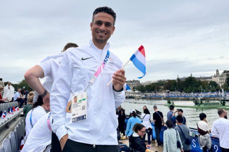 Flüchtlingsteam / „A team like no other“ und ein Luxemburger mittendrin