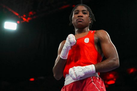 In Paris / Boxerin Ngamba sichert Flüchtlingsteam erste Olympiamedaille