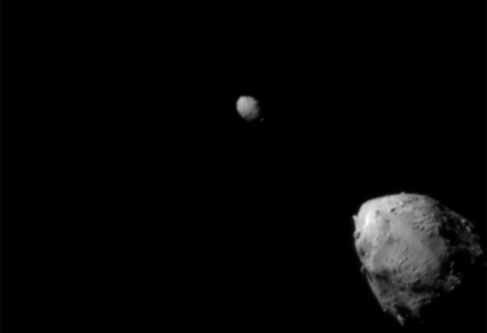 Raumfahrt / Esa-Sonde entdeckt Hunderte mögliche Asteroidenmonde