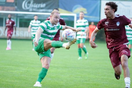 Kenan Avdusinovic / Einmal für und einmal gegen die Heimat