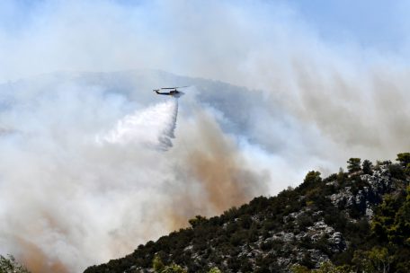 Griechenland / Vorsichtiger Optimismus bei Bränden nahe Athen