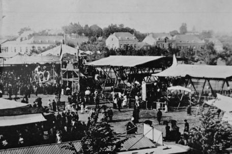 „Schueberfouer“ früher / Als die Spiele noch per Hand betrieben wurden