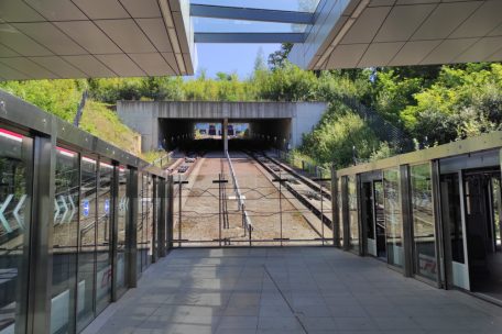 Absteigen heißt es auch im Pfaffenthal: Mit der Standseilbahn geht es hoch auf den Kirchberg