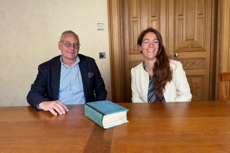 Carlo Linden et Estelle Beck, du Service de gestion des connaissances