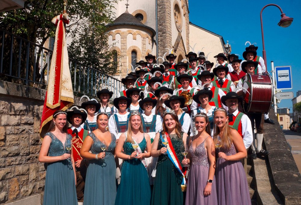 72. Schwéidsbenger Wäifescht / Beim Wein geht die Zunge auf Stelzen: Auftakt zum Weinfest-Marathon an der Mosel
