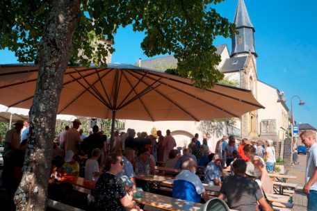 Zahlreiche Festbesucher hatten sich bereits am Sonntagvormittag in Schwebsingen eingefunden