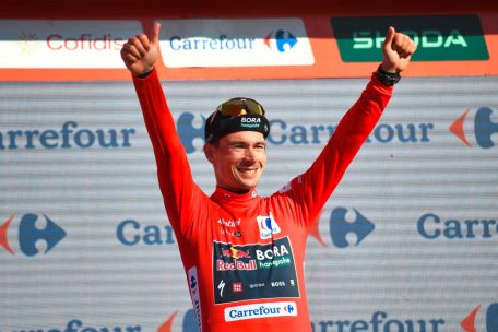 Radsport / Roglic hat die Vuelta durchgespielt: Rosa, Rot - und nun Gelb?
