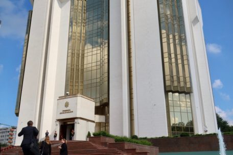 Der Präsidentenpalast in Chișinău beherbergte ehemals das<br />
Präsidium des Obersten Sowjets der Sowjetrepublik
