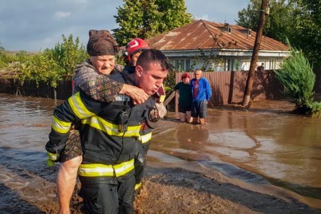 Hochwasser / Teile Tschechiens, Polens und Österreichs unter Wasser – Polen ruft Katastrophenzustand aus