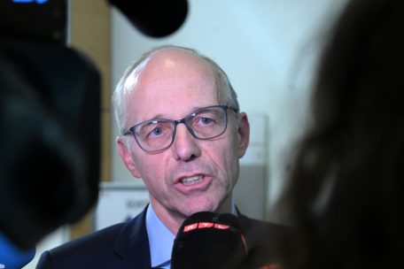 Kommissionssitzung / Ein bisschen gerettet: Die Chamber diskutiert über die Zukunft der Caritas