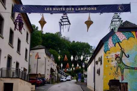 Besuch vor Ort / So laufen die Aufbauarbeiten der „Nuits des lampions“ in Wiltz ab